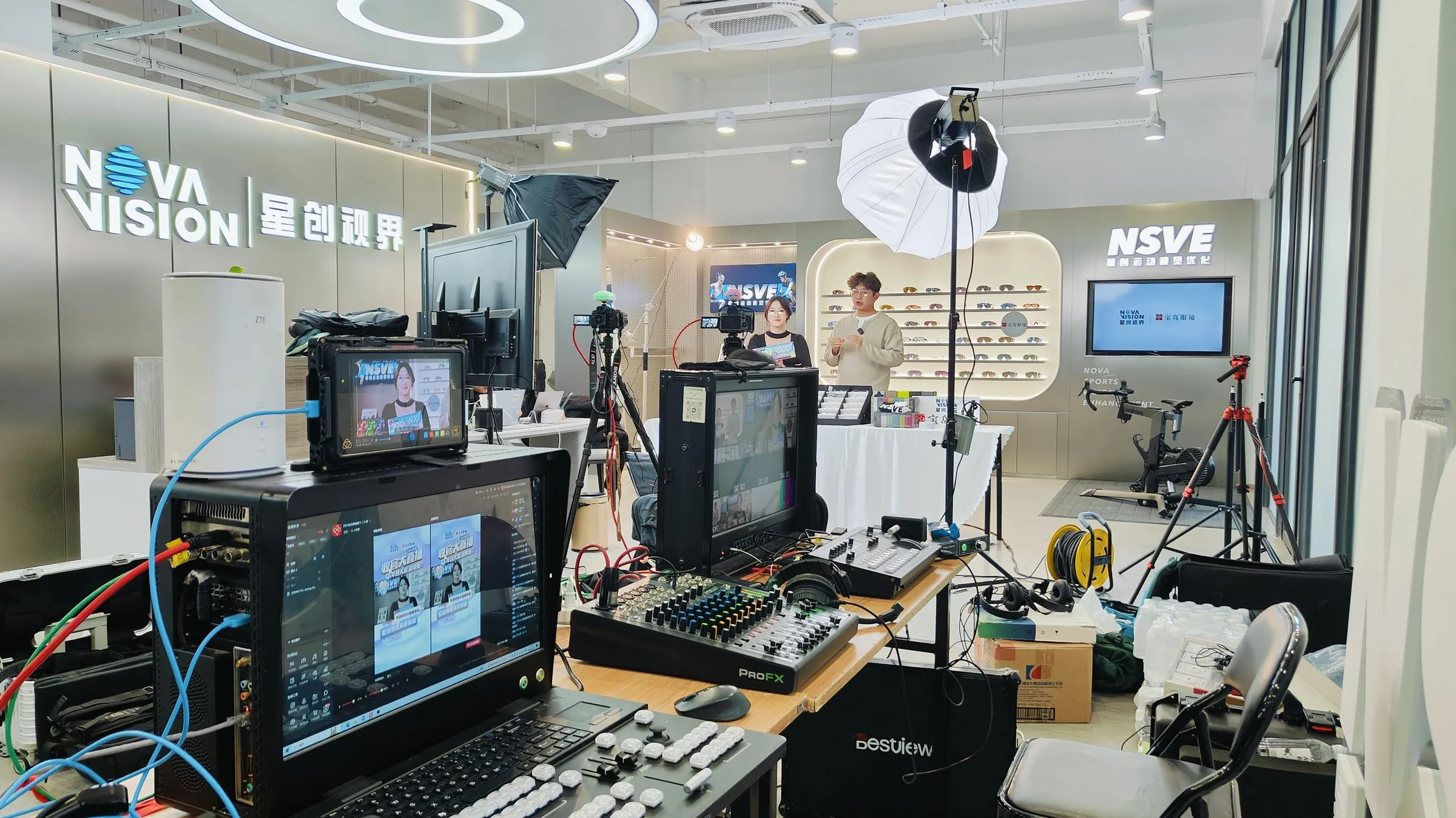 NOVA VISION · 门店直播间